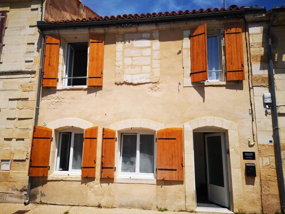 Maison De Ville Pres Du Port Bourg-sur-Gironde Zewnętrze zdjęcie